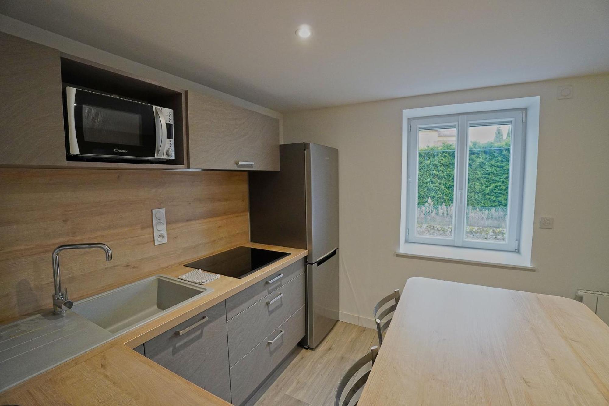 Bel Appartement T2 40 M² Vaugneray Exterior photo